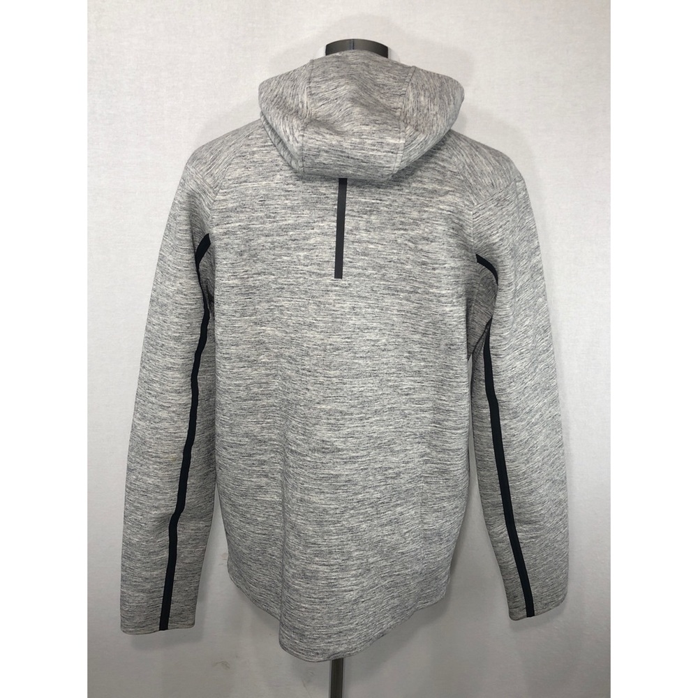 *SOLD* LULULEMON STRATUM Hoodie Jacket Size L - Picture 3 of 8